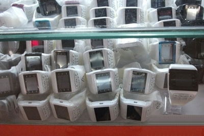 夾縫求生:華強北市場山寨水貨市場現狀報告_華強北電腦網_中國專業(yè)IT門戶網站!